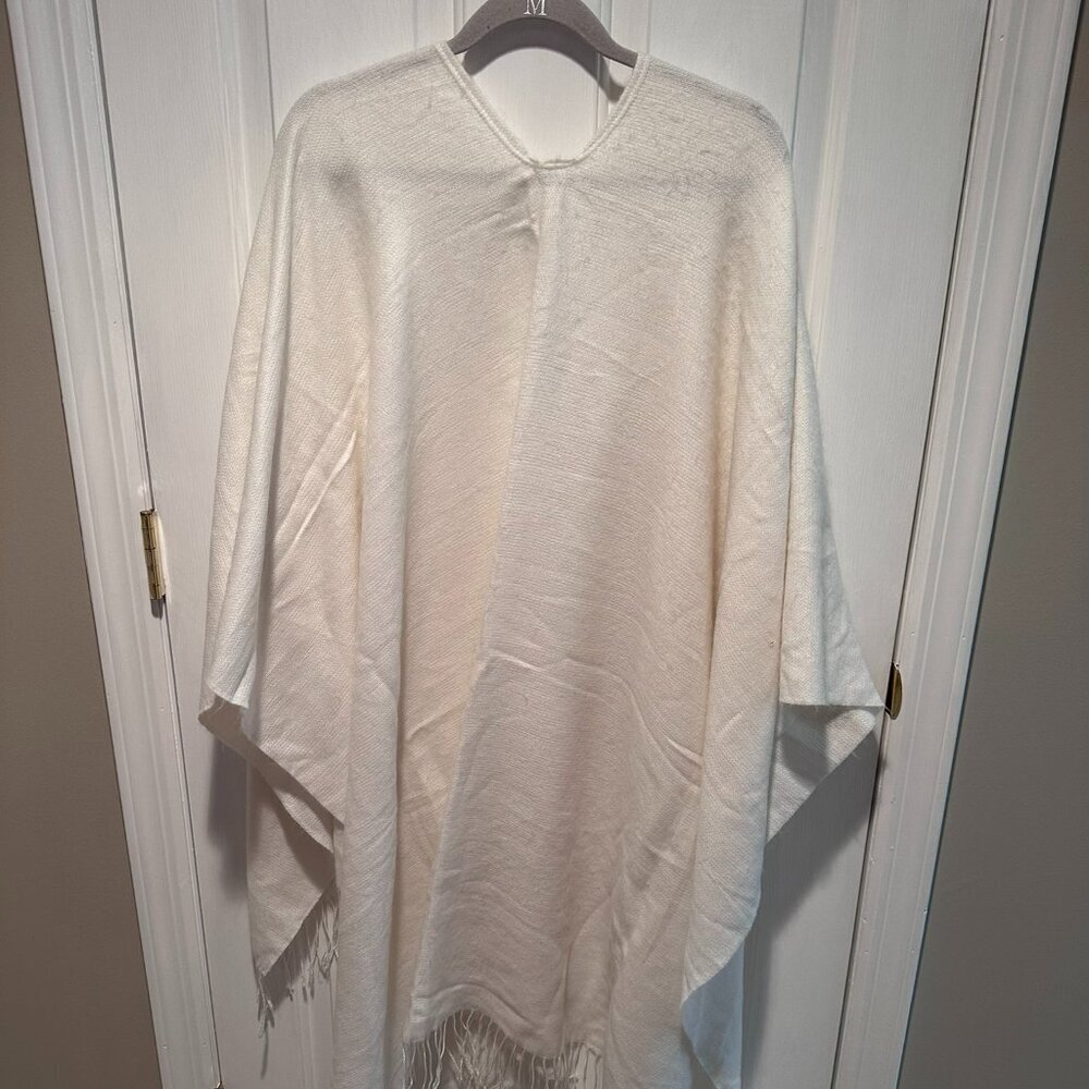 H&M White Shawl Cape Wrap - Picture 2 of 5